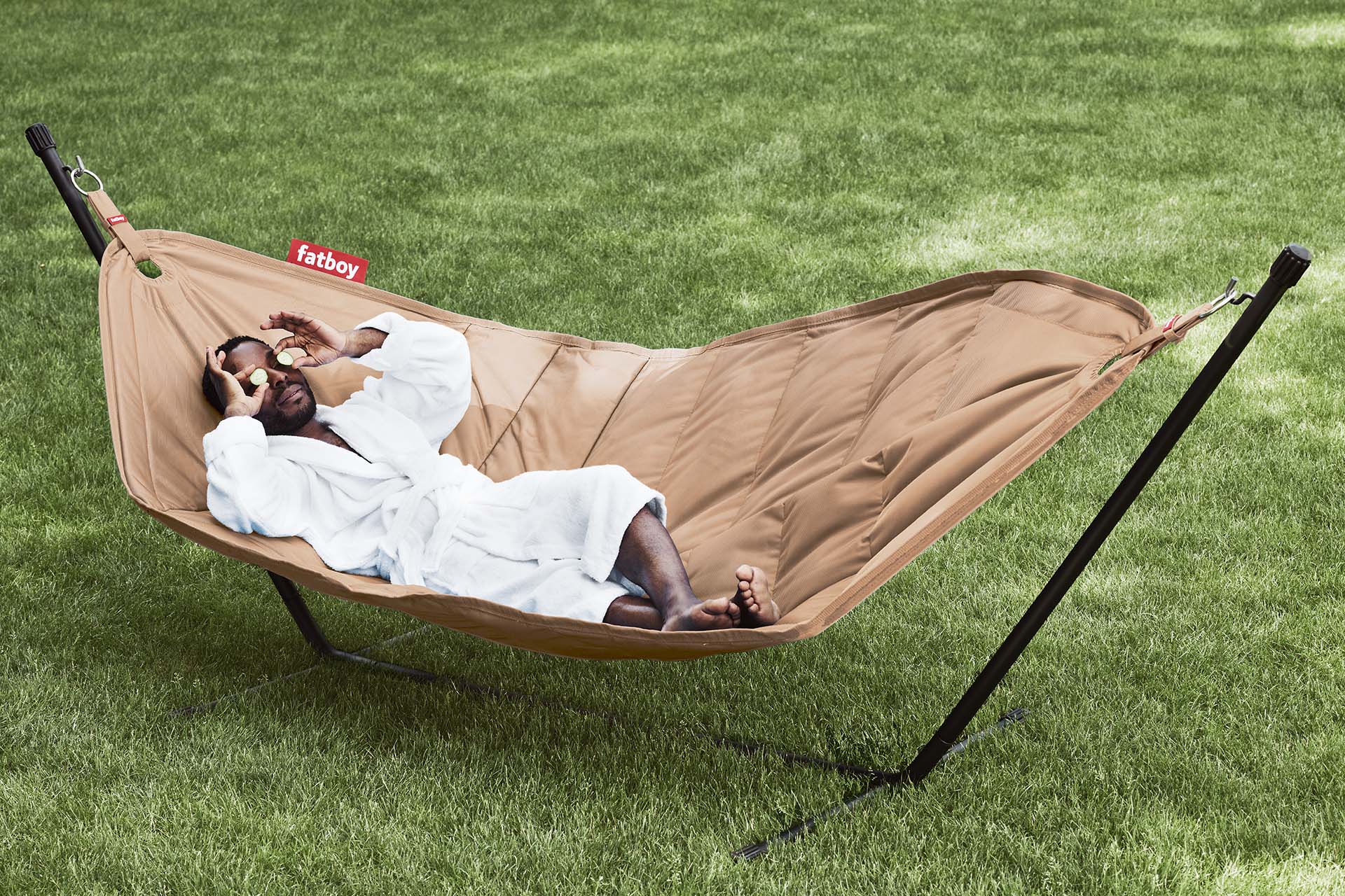 hebzuchtig luisteraar Luidruchtig Headdemock: a foldable hammock with stand | Fatboy