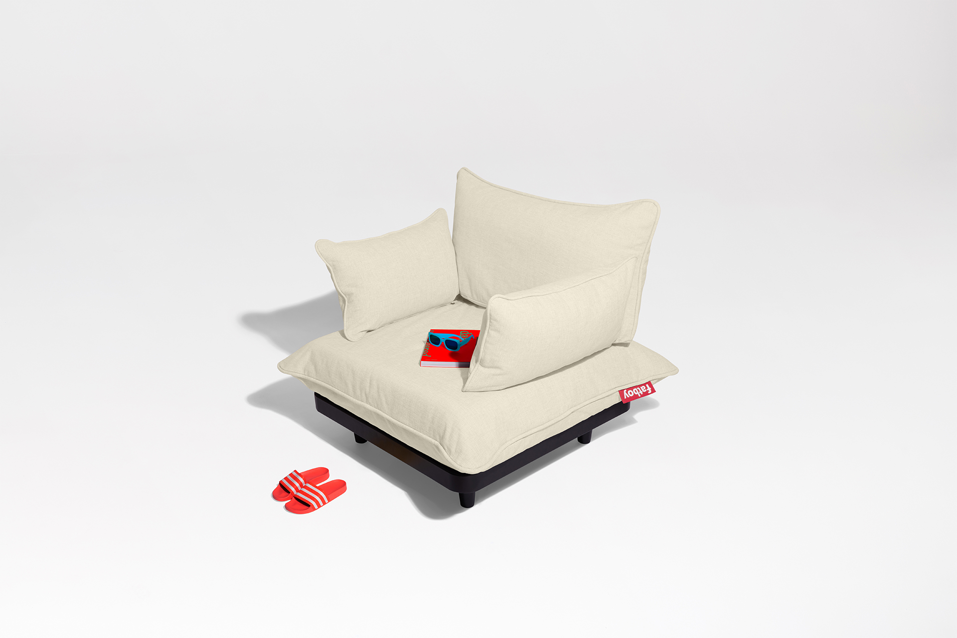 Paletti Lounge Chair Sahara